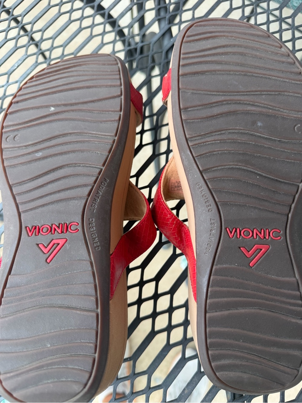 Vionic Red Textured Slide Sandals - Picture 2 of 7